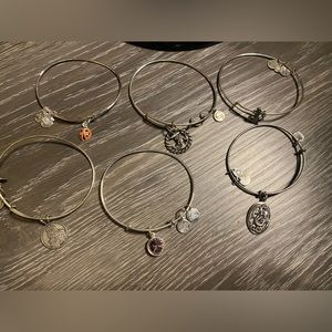 Alex and Ani 7 bracelets total. EUC.